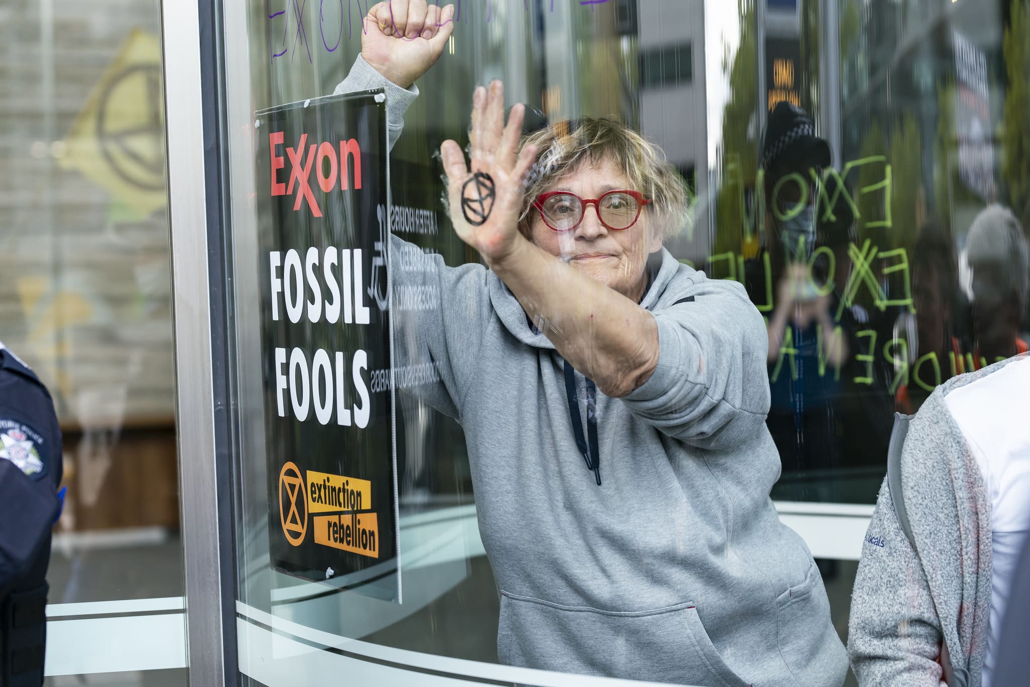 "Glued On" wins the Editorial category award in the 2022 Sony Alpha Awards.